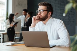 Sociedad patrimonial en la empresa familiar: qué ocurre cuando se acumulan tesorería e inmuebles