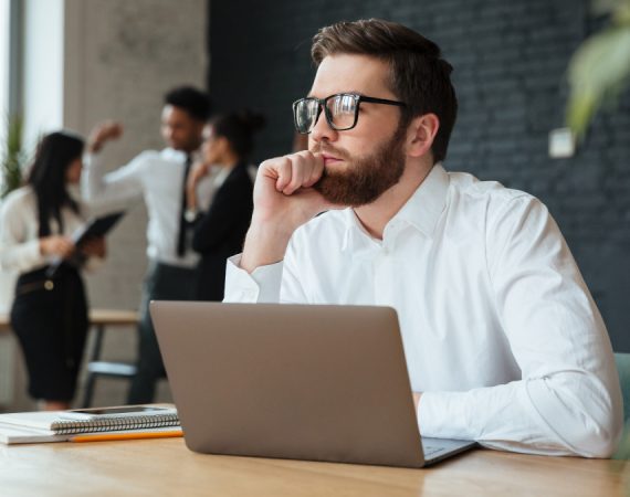 Sociedad patrimonial en la empresa familiar: qué ocurre cuando se acumulan tesorería e inmuebles